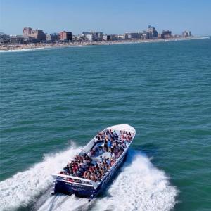 a small boat in a body of water