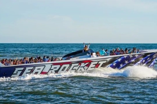 a small boat in a body of water